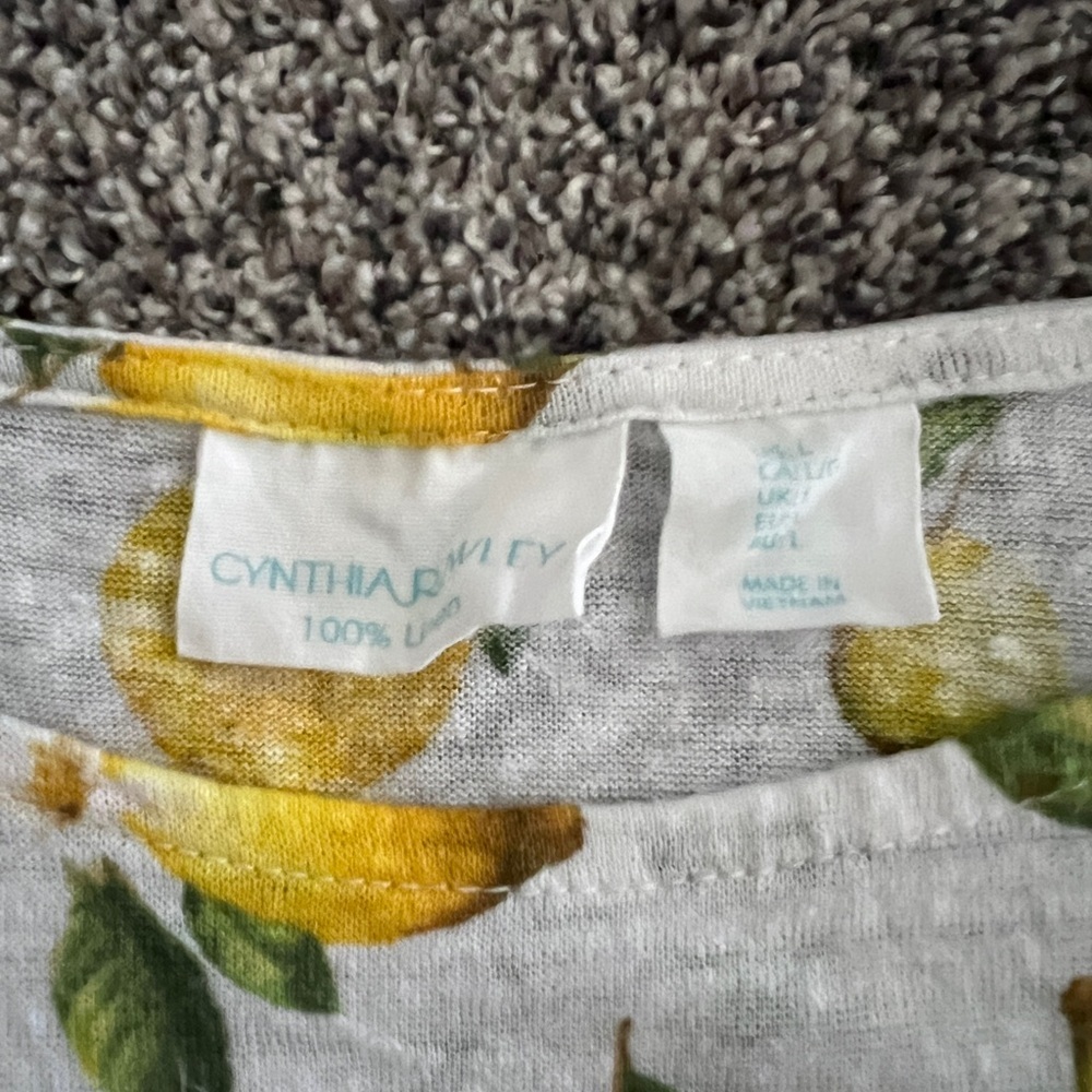 Cynthia Rowley 100% linen White Lemon Print Top size large - Picture 5 of 6